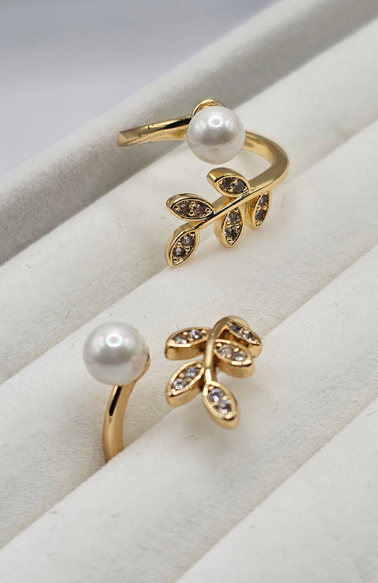 Leafy Pearl ring