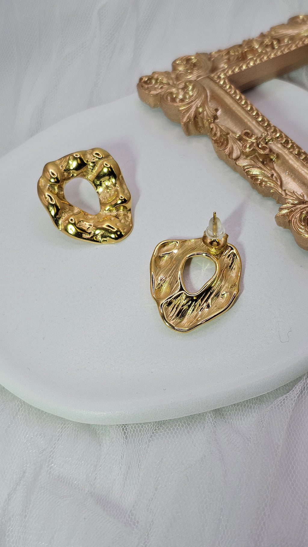 Oshi Earrings
